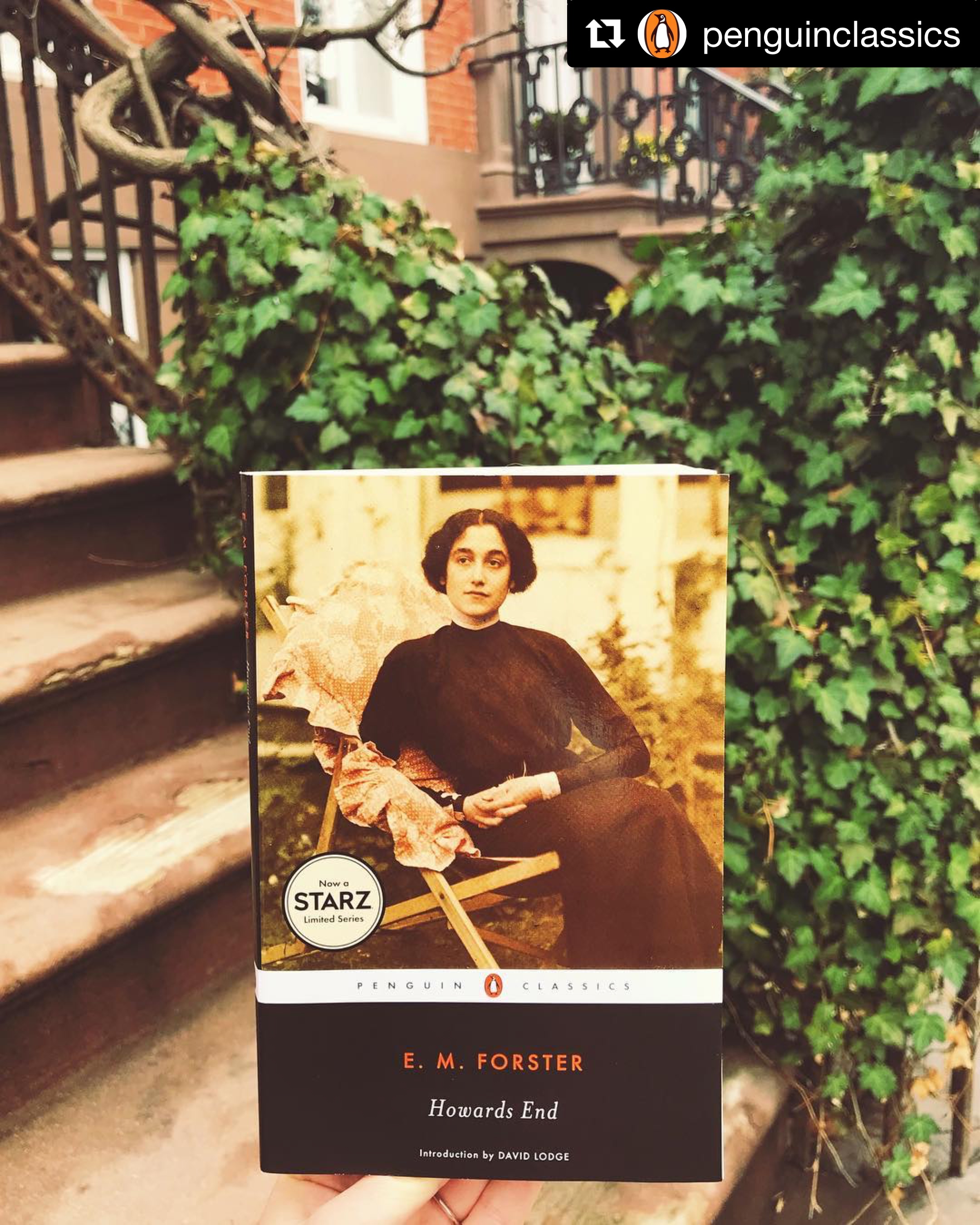 Howard's End by E.M. Forster Penguin Classics Edition from Official Penguin Classics Publishing